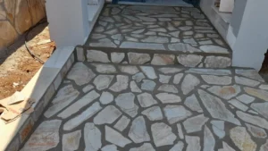 Doğal Taş Döşemeyle Bodrum Evlerine Zarafet Katın