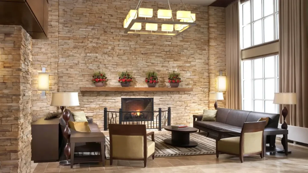 Doğal Taş mı Seramik mi? Bodrum Evleri İçin En Uygun Zemin Seçimi